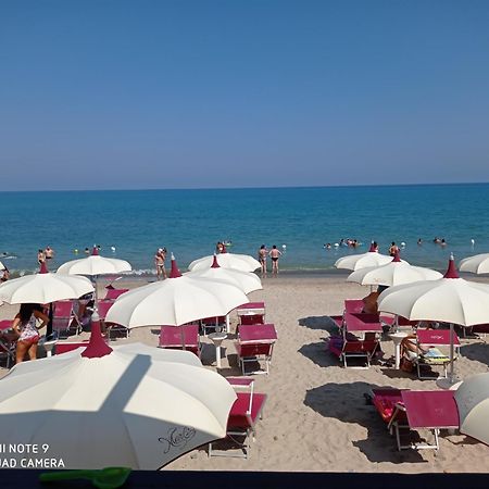 Holiday Homes Campofelice Di Roccella Bagian luar foto