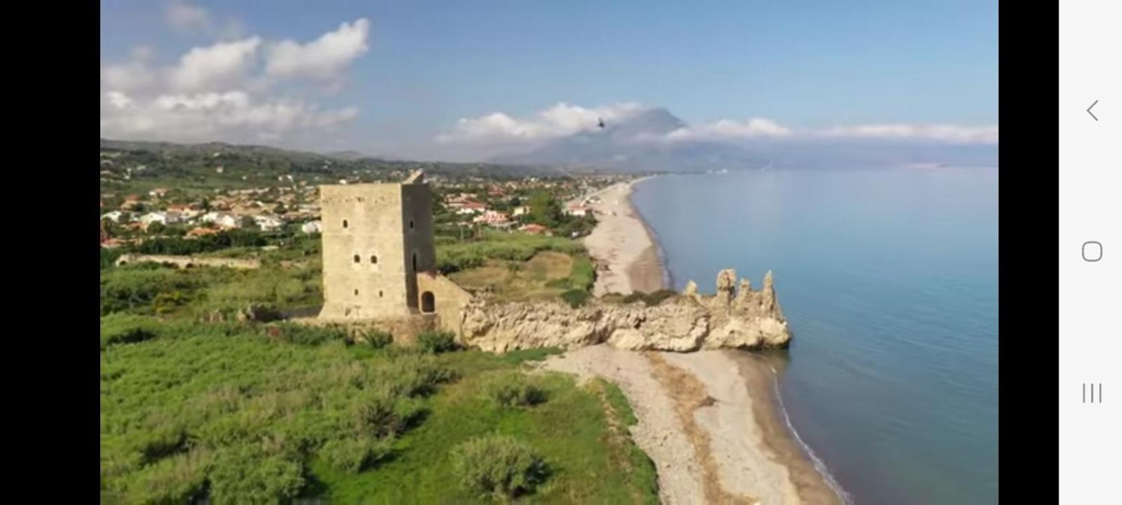 Holiday Homes Campofelice Di Roccella Bagian luar foto